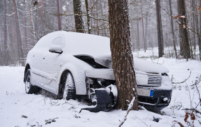 AVOID WINTER CAR ACCIDENTS